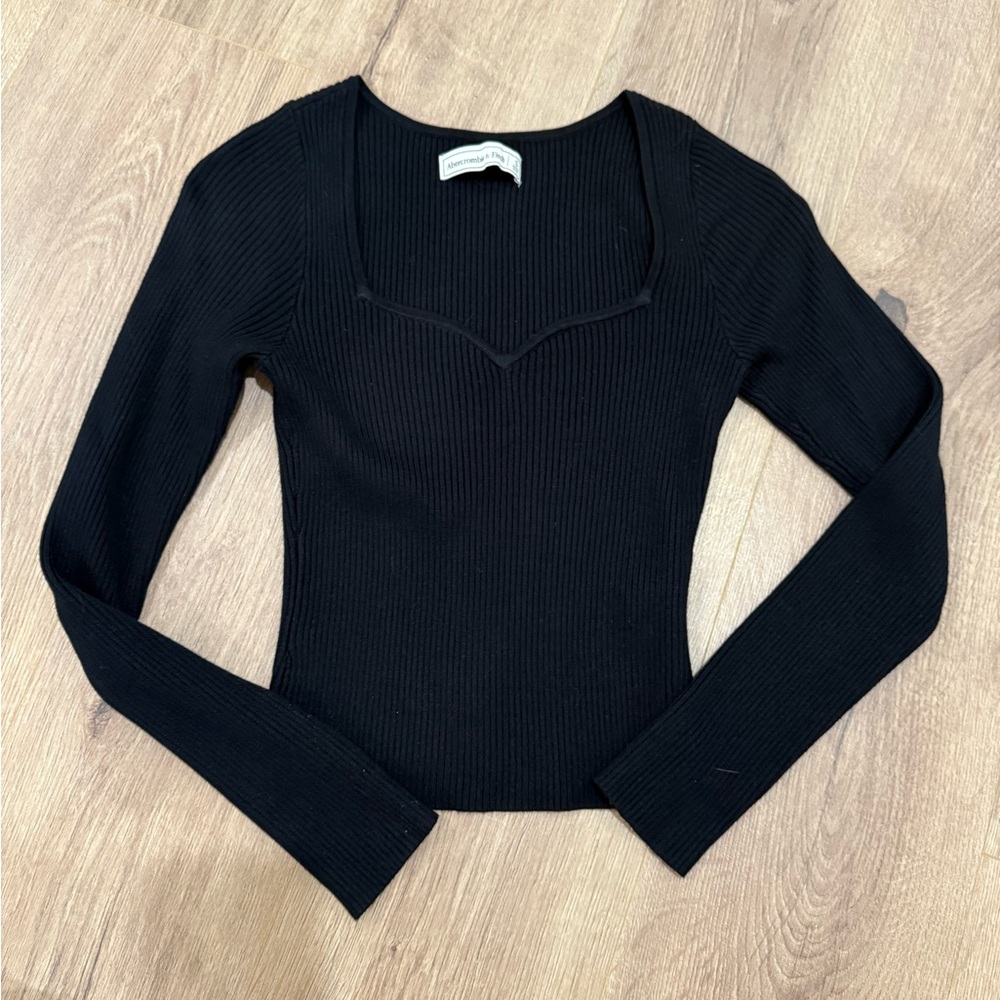 Abercrombie & Fitch Sweater